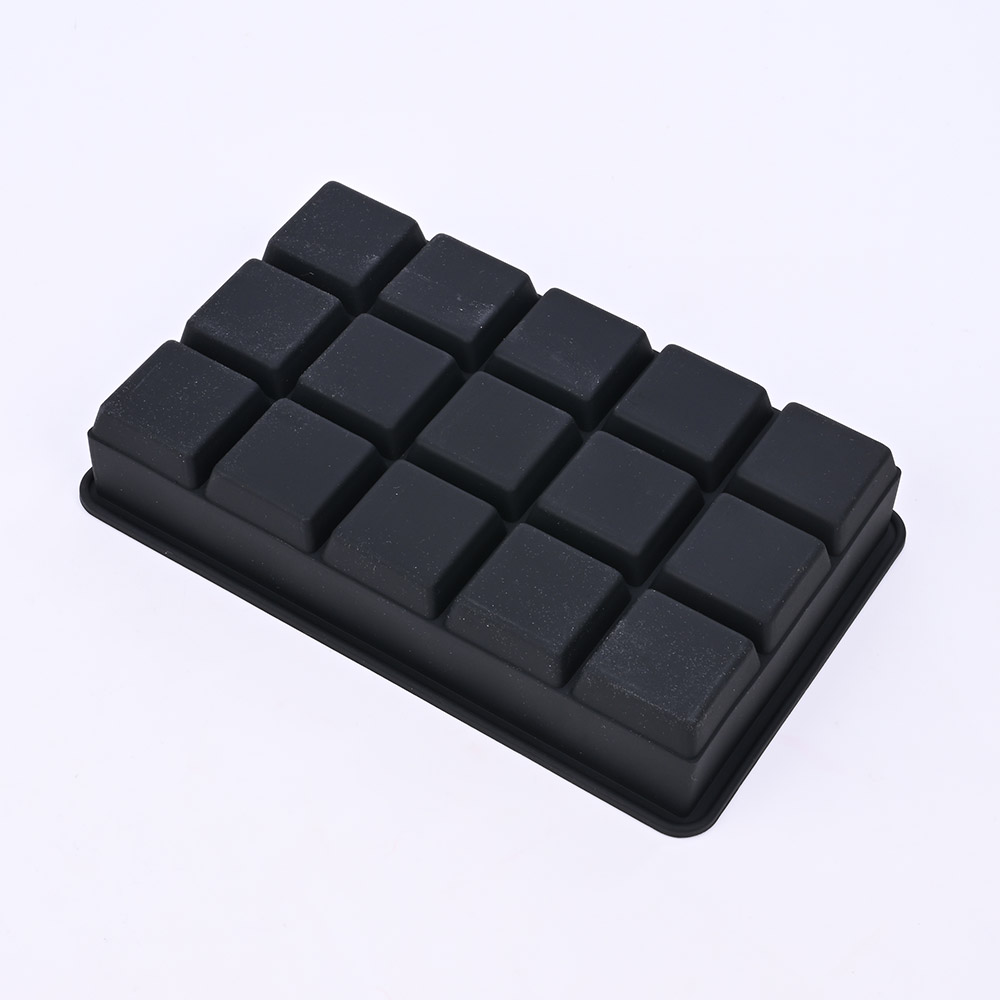 Fifteen-cavity silicone ice cube tray