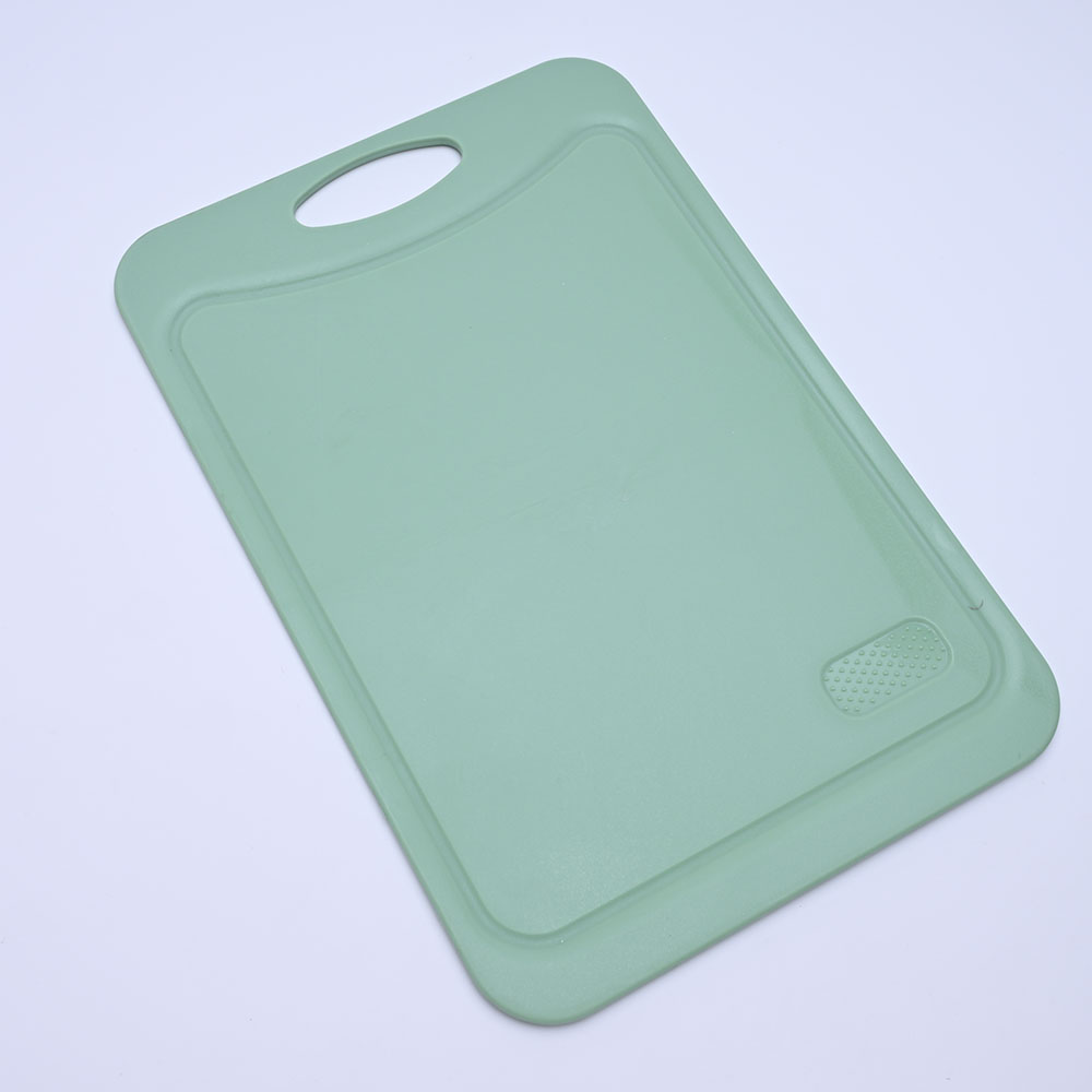 Lightweight PP cutting board