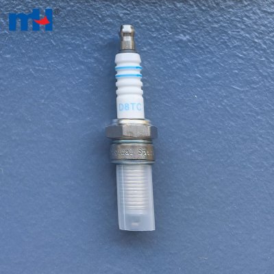 D8TC Spark Plug
